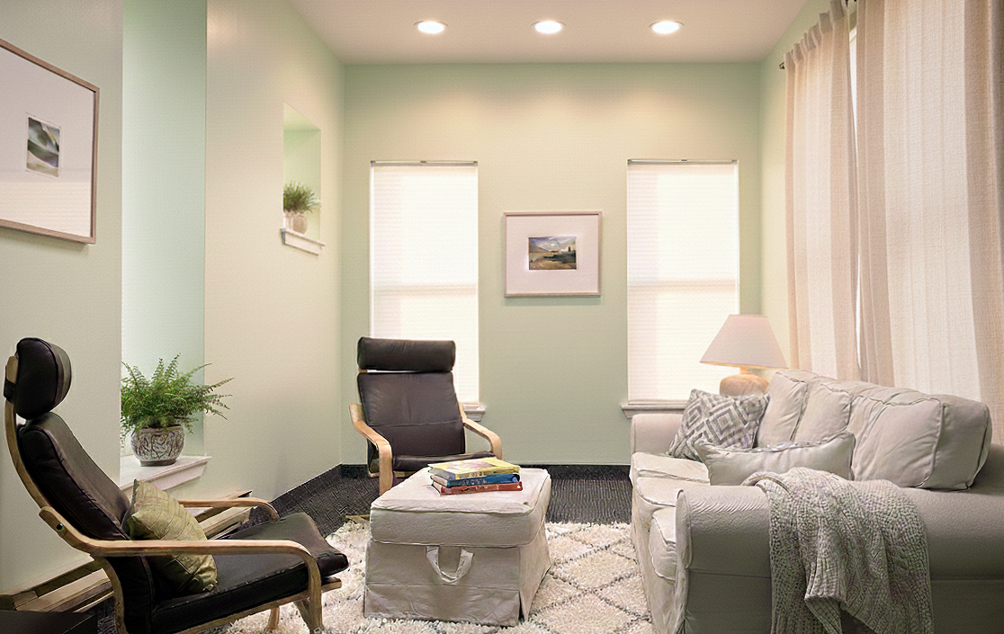 Holly Kristensen | Psychotherapy + Counselling Services